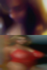 LeonoreMontavy, horny women
